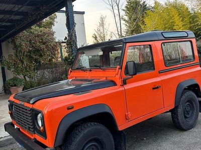 Usata Land Rover Defender 122 CV (89 kW) 2018 Arancione SUV