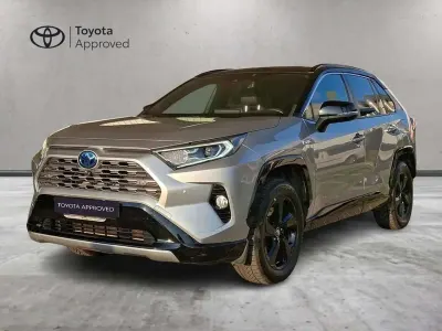 Usata Toyota RAV4 Hybrid Style 218 CV (160 kW) 2019 Silver met SUV