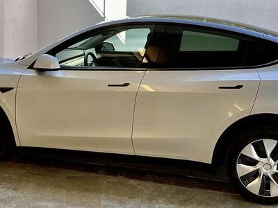 Usata Tesla Model Y 220 kW (300 CV) 2023 Bianco SUV