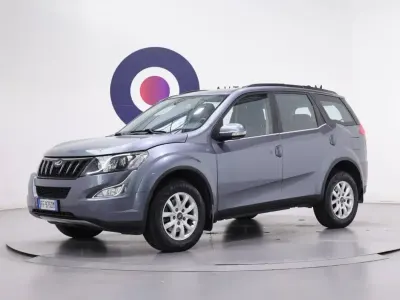 Usata Mahindra XUV500 140 CV (102 kW) 2016 Grigio SUV