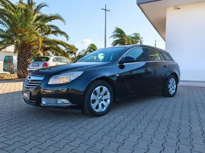 Usata Opel Insignia Cosmo 131 CV (96 kW) 2011 Nero Station wagon
