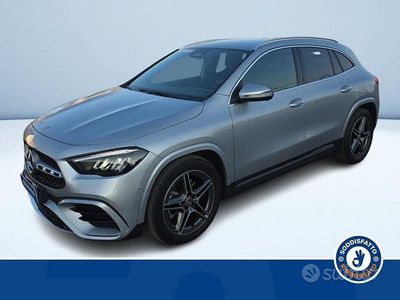 Käytetty Mercedes GLA180 AMG line 116 HP (85 kW) 2025 Harmaa Katumaasturi