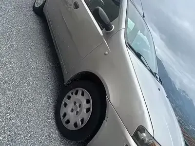 Usata Fiat Punto 60 CV (44 kW) 2002 Grigio Utilitaria