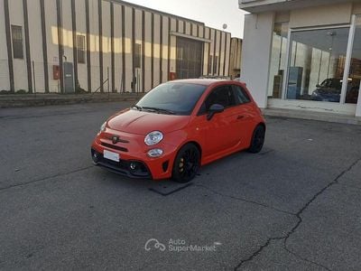 Usata Abarth 695 180 CV (132 kW) 2023 Arancione Utilitaria