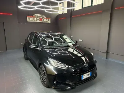 Usata Toyota Yaris Trend 72 CV (52 kW) 2023 Nero Utilitaria