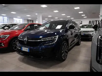 Usata Renault Espace Iconic 200 CV (147 kW) 2024 Grigio chiaro SUV