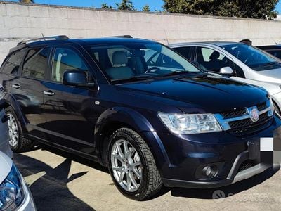 Usata Fiat Freemont Lounge 170 CV (125 kW) 2012 Blu SUV