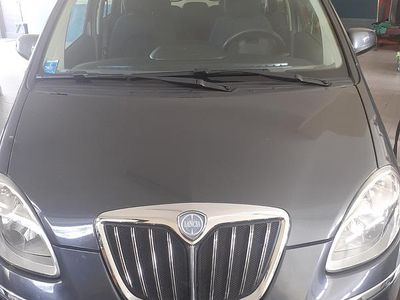 Usata Lancia Musa 95 CV (69 kW) 2010 Grigio Monovolume