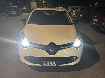 Second-hand Renault Clio IV 73 CP (53 kW) 2016 Berlinǎ