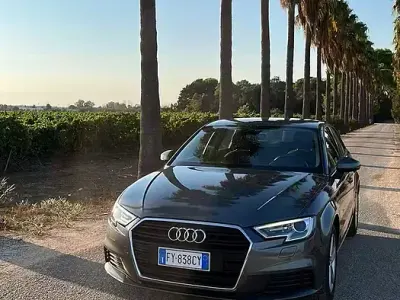 Usata Audi A3 116 CV (85 kW) 2019 Grigio Berlina
