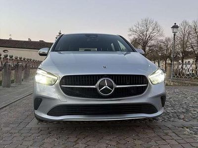 Usata Mercedes B180 Advanced Plus 116 CV (85 kW) 2024 Argento Monovolume