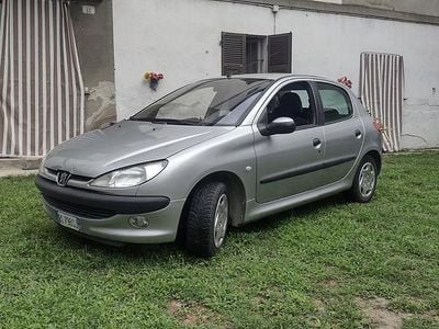 Usata Peugeot 206 75 CV (55 kW) 2001 Grigio Utilitaria
