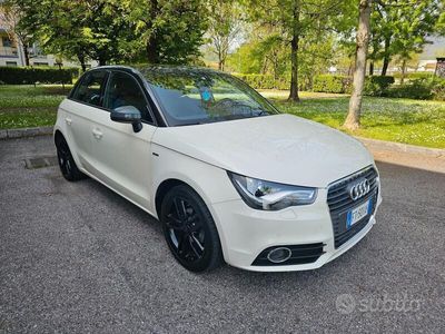 usata Audi A1 S-TRONIC 1.6 TDI "OK PER NEOPATENTATI"