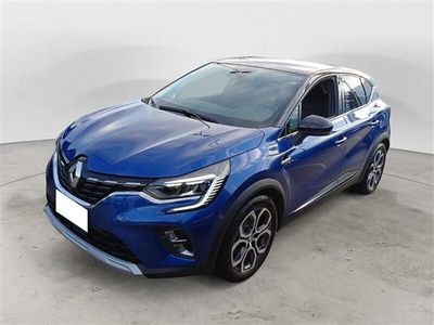 Usata Renault Captur Techno 145 CV (106 kW) 2023 Blu scuro SUV
