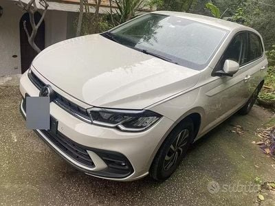 Begagnad VW Polo 95 HK (69 kW) 2023 Grå Halvkombi