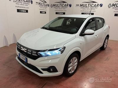 Bianco Usata 2024 Dacia Sandero Expression Berlina | 13.450 € (Ottimo prezzo)