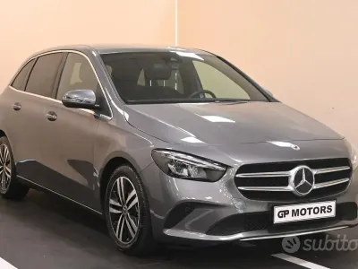 Usata Mercedes B180 136 CV (100 kW) 2021 Grigio Utilitaria