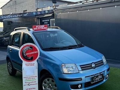 Usata Fiat Panda Emotion 69 CV (50 kW) 2006 Blu Utilitaria