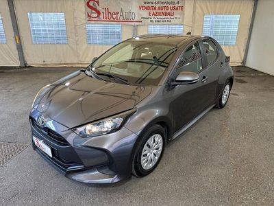 usata Toyota Yaris 1.0 5 porte Active Car Play "OK NEOPATENTATI"