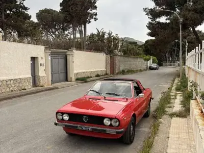 Usata Lancia Beta 101 CV (74 kW) 1976 Rosso Cabrio