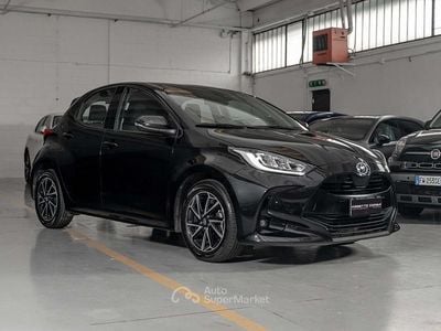 Usata Toyota Yaris Trend 72 CV (52 kW) 2022 Nero Utilitaria