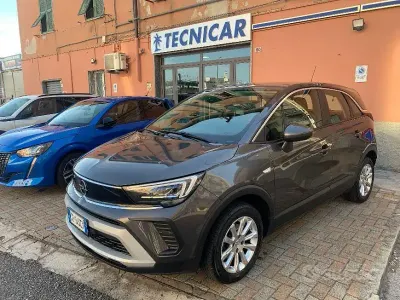 Usata Opel Crossland Elegance 110 CV (80 kW) 2021 Grigio SUV