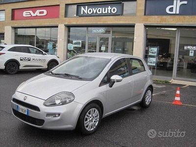 Usata Fiat Punto Lounge 95 CV (69 kW) 2013 Grigio Utilitaria