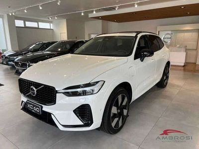 usata Volvo XC60 T6 Recharge Plug-in Hybrid AWD Automatico Ultimate