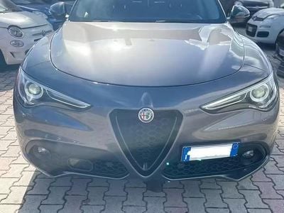 Usata Alfa Romeo Stelvio Super 210 CV (154 kW) 2019 Grigio SUV