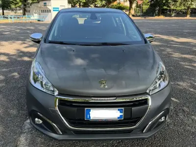 Usata Peugeot 208 Allure 75 CV (55 kW) 2017 Grigio Utilitaria