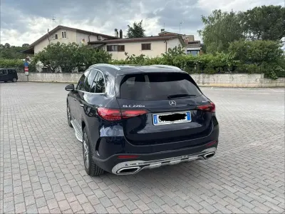 Usata Mercedes GLC220 AMG Line Premium Plus 197 CV (144 kW) 2022 Blu/azzurro SUV
