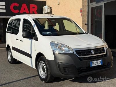 Usata Peugeot Partner Tepee Access 75 CV (55 kW) 2017 Bianco Monovolume