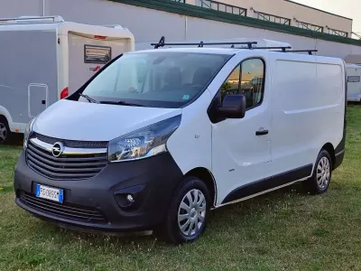 Usata Opel Vivaro 125 CV (91 kW) 2017 Bianco Monovolume