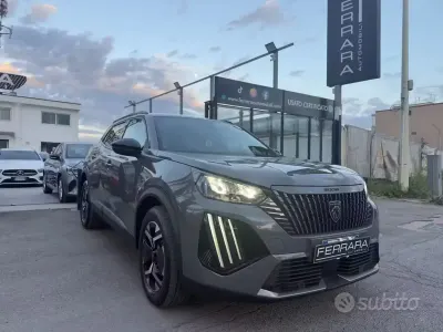 Usata Peugeot 2008 Allure 131 CV (96 kW) 2023 Grigio SUV
