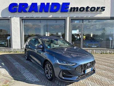 Usata Ford Focus ST-Line 125 CV (91 kW) 2023 Crome blue Station wagon
