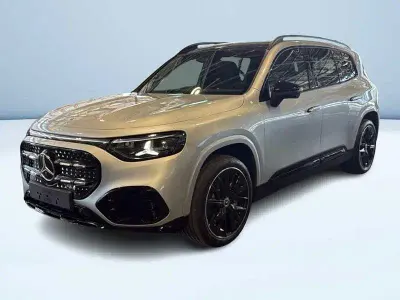Nuova Mercedes GLB250 AMG line 199 kW (271 CV) 2026 Argento SUV
