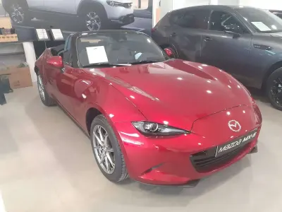 Nuova Mazda MX5 Exclusive-Line 132 CV (97 kW) 2026 Rosso Cabrio