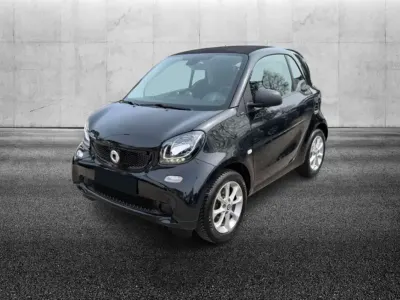Begagnad Smart ForTwo Cabrio Passion 71 HK (52 kW) 2018 Svart Cab