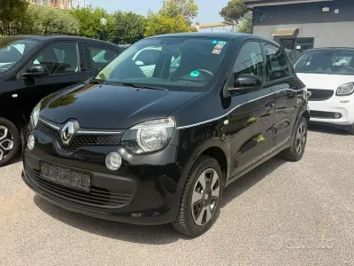 Usata Renault Twingo LIMITED 69 CV (50 kW) 2017 Nero Utilitaria