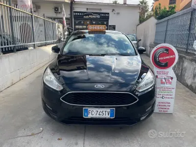 Usata Ford Focus Titanium 120 CV (88 kW) 2016 Nero Station wagon