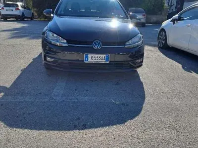 Usata VW Golf VII Trendline 116 CV (85 kW) 2018 Berlina