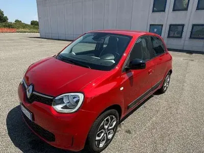 Usata Renault Twingo Equilibre 60 kW (82 CV) 2024 Rosso Utilitaria