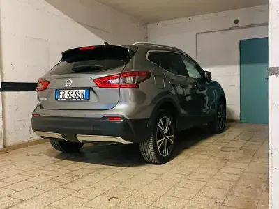 Usata Nissan Qashqai 110 CV (80 kW) 2018 Grigio SUV