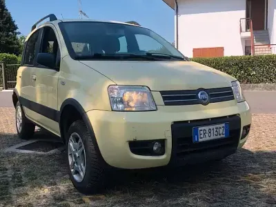 Usata Fiat Panda 4x4 Climbing 60 CV (44 kW) 2004 Giallo Utilitaria
