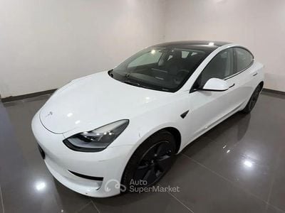 Usata Tesla Model 3 Standard Range 88 kW (120 CV) 2023 Bianco Berlina