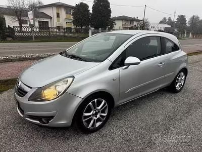 Occasion Opel Corsa Club 75 ch (55 kW) 2007 Gris Citadine