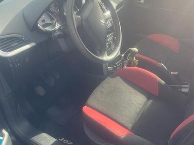 Usata Peugeot 207 68 CV (50 kW) 2011 Berlina