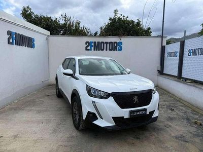 Usata Peugeot 2008 Active 102 CV (75 kW) 2021 Bianco SUV