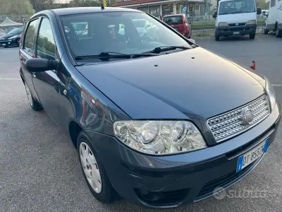 Usata Fiat Punto Classica 60 CV (44 kW) 2008 Grigio Utilitaria