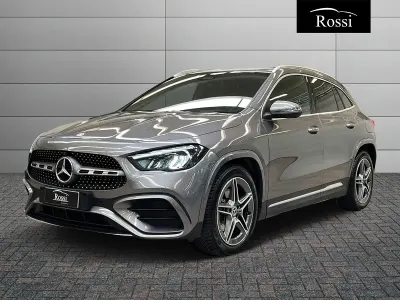 Usata Mercedes GLA200 Advanced Plus 150 CV (110 kW) 2024 Nero cosmo metallizzato SUV